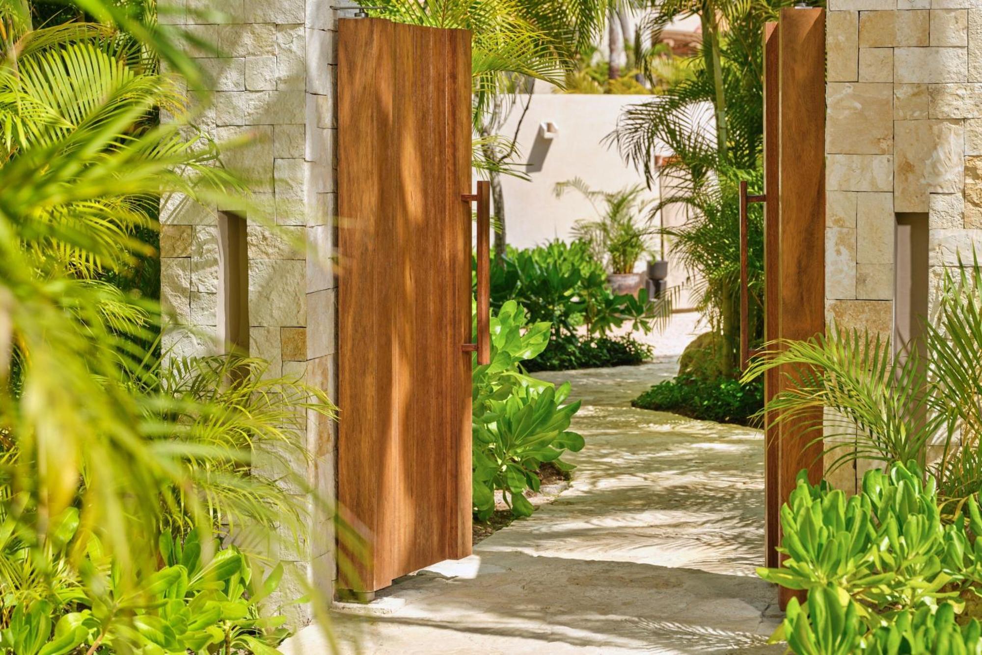 The St. Regis Punta Mita Resort Экстерьер фото